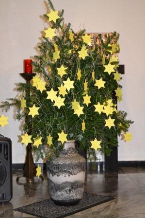 Der Sternenbaum voll mit guten Erinnerungen an 2015
