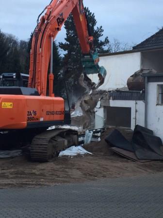 Der Bagger ist da!